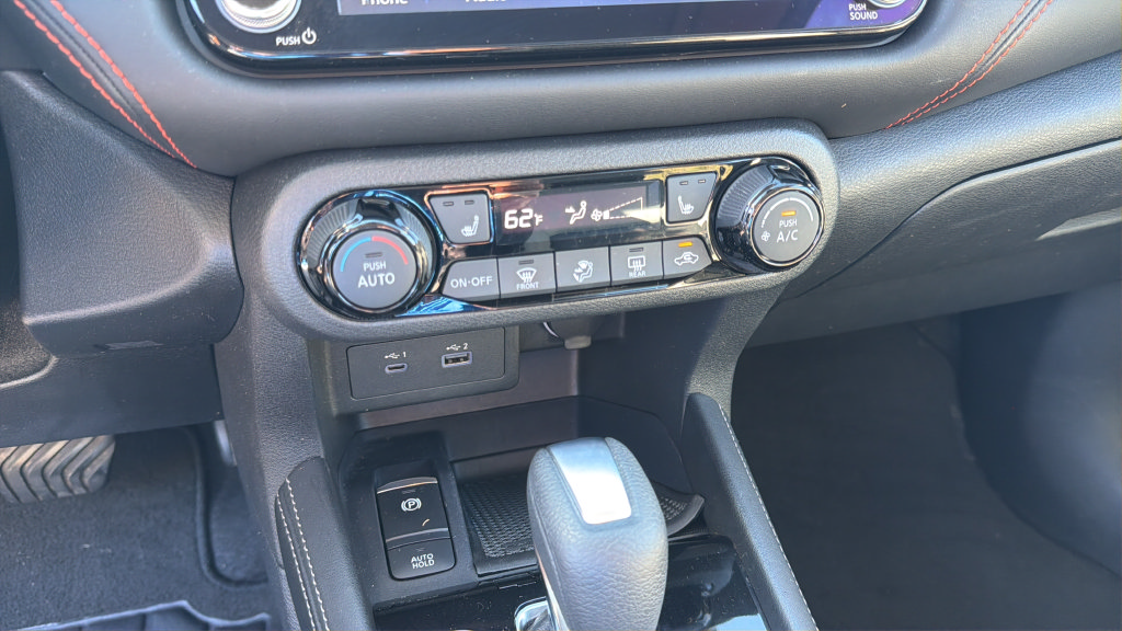 Used 2023 Nissan Kicks SR w/ SR Premium Package FWD image 27