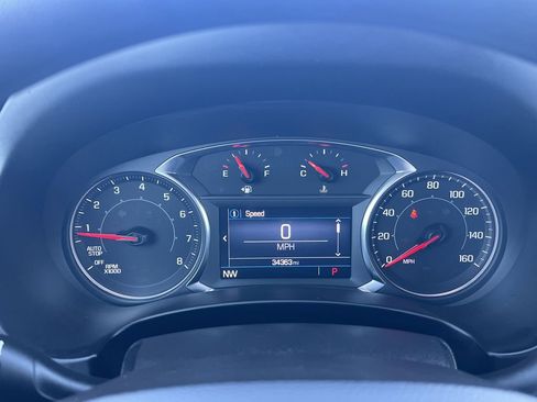 Used 2024 GMC Terrain SLE image 12