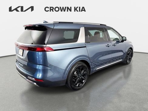 Used 2023 Kia Carnival SX FWD image 5