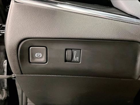 Used 2023 Buick Enclave Essence w/ Experience Buick Package AWD/4WD image 39