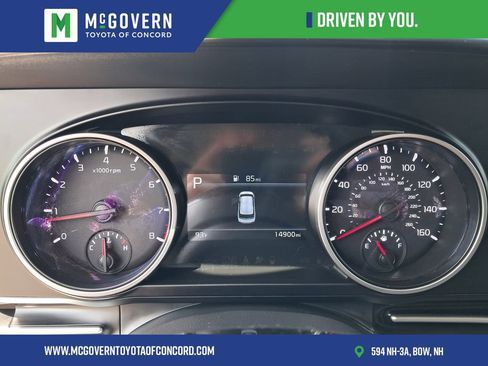 Used 2023 Kia Carnival LX FWD image 38