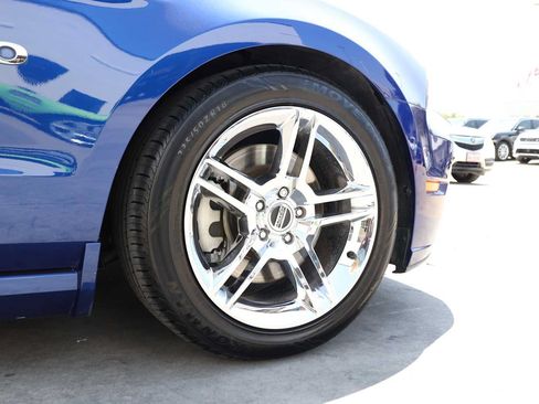 Used 2013 Ford Mustang GT Premium w/ Electronics Pkg RWD image 47