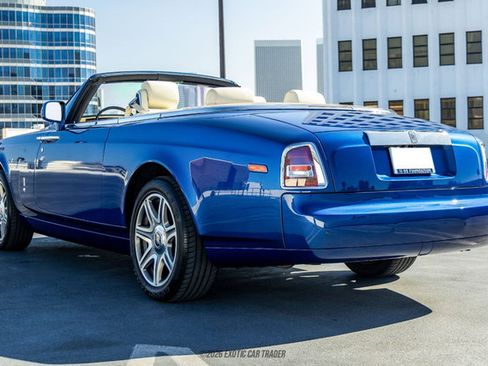 Used 2010 Rolls-Royce Phantom Drophead Coupe RWD image 6