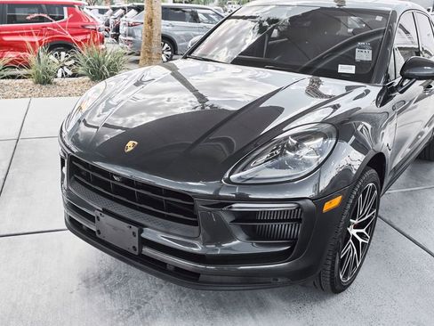 Used 2022 Porsche Macan S AWD/4WD image 6