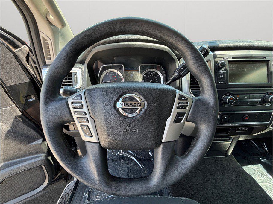 Used 2019 Nissan Titan SV RWD image 19