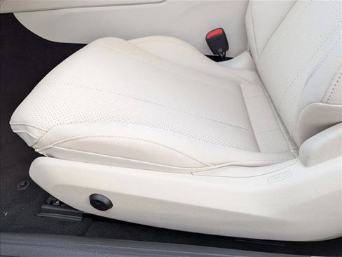 New 2026 Mercedes-Benz CLE 300 4MATIC Coupe image 4
