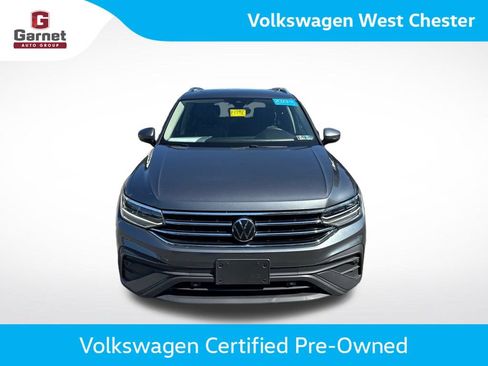 Certified 2023 Volkswagen Tiguan SE w/ Panoramic Sunroof Package AWD/4WD image 9