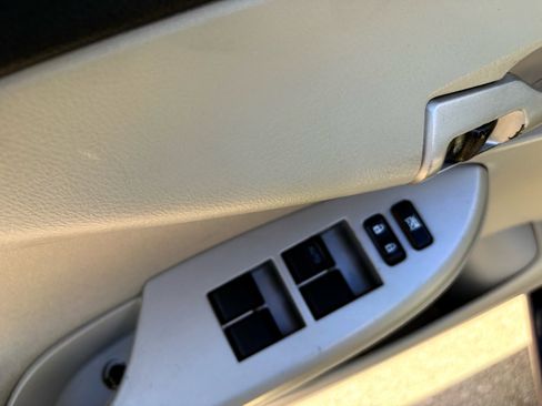 Used 2012 Toyota Corolla LE w/ Premium Pkg image 30