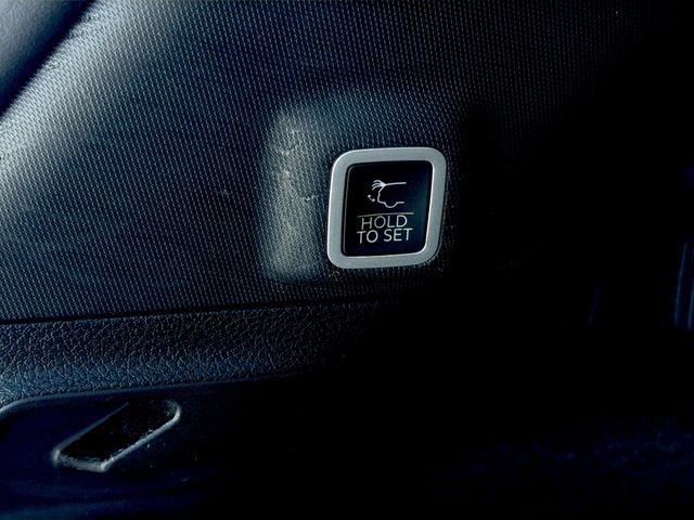 Used 2022 Jeep Grand Cherokee Summit RWD image 41
