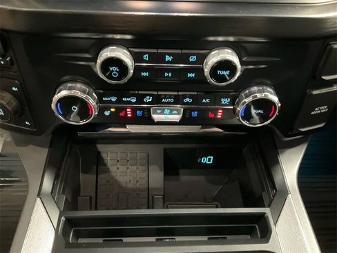 Used 2024 Ford F250 Lariat w/ Lariat Ultimate Package image 29