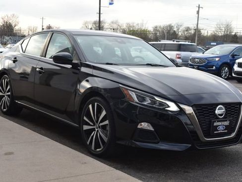 Used 2021 Nissan Altima 2.5 SR FWD image 10