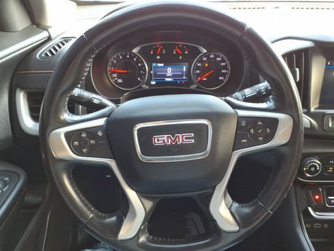Used 2020 GMC Terrain SLE FWD image 21