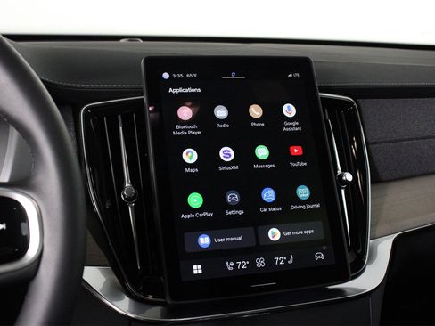 New 2025 Volvo XC90 B6 Core image 6