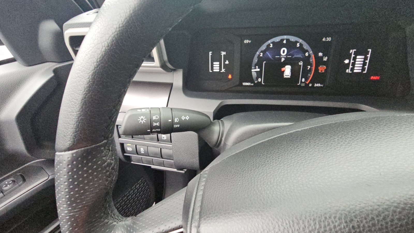 Certified 2026 Toyota 4Runner SR5 AWD/4WD image 14