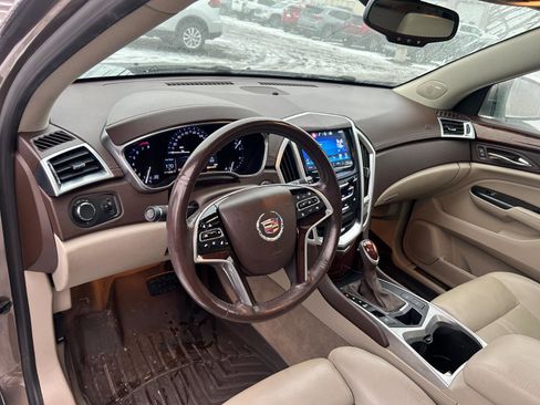 Used 2016 Cadillac SRX Luxury image 6