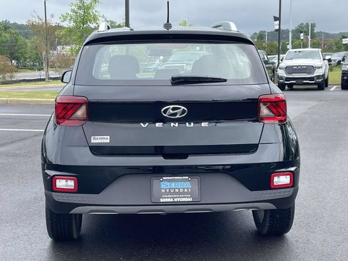Certified 2026 Hyundai Venue SEL FWD image 4