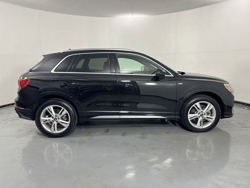 Used 2022 Audi Q3 2.0T Premium Plus w/ Premium Plus Package AWD/4WD image 37