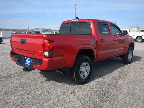 Used 2021 Toyota Tacoma SR image 3