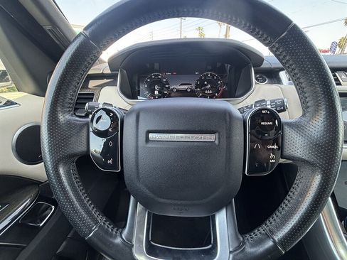 Used 2018 Land Rover Range Rover Sport HSE AWD/4WD image 25