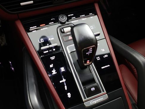 Used 2020 Porsche Cayenne S AWD/4WD image 29
