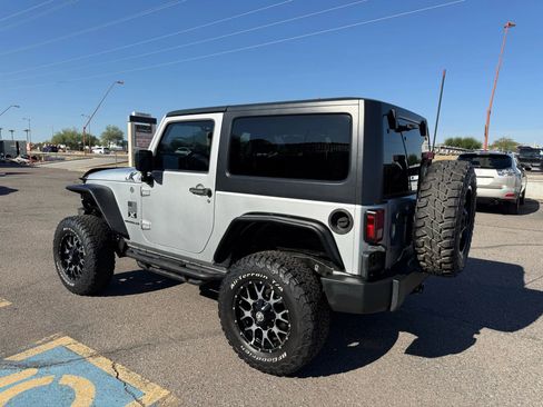 Used 2009 Jeep Wrangler X image 10