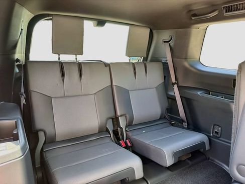 Used 2025 Lexus GX 550 w/ Accessory Package (Z1) AWD/4WD image 22