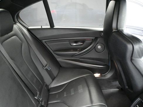 Used 2018 BMW M3 RWD image 27