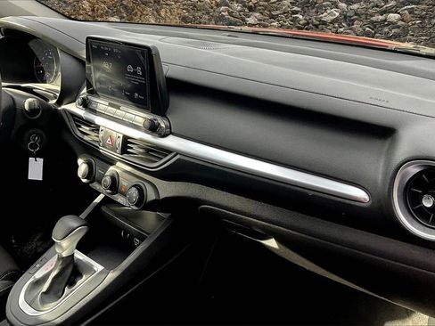 Used 2023 Kia Forte LXS image 15