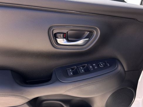 Certified 2024 Honda HR-V LX image 15