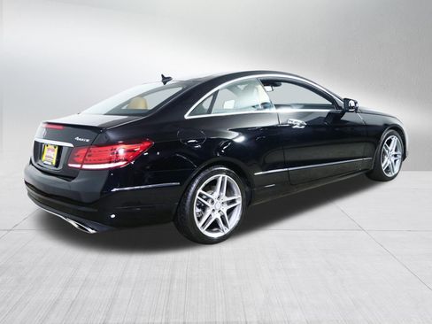 Used 2015 Mercedes-Benz E 400 4MATIC Coupe image 7