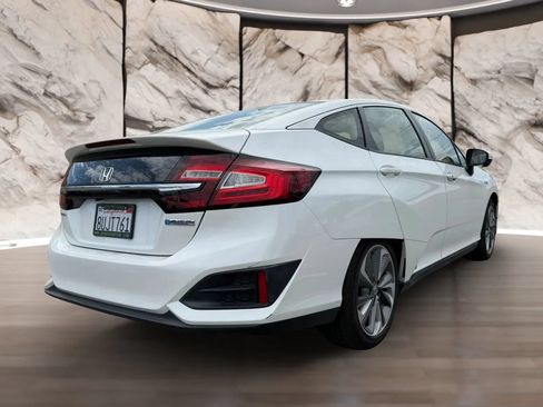 Used 2020 Honda Clarity Plug-In Hybrid image 6