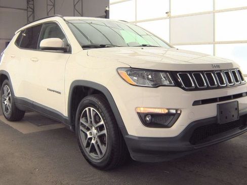 Used 2019 Jeep Compass Latitude image 6