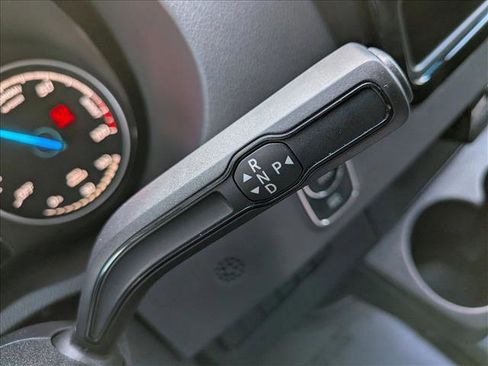 Used 2024 Mercedes-Benz eSprinter 170 Cargo image 14