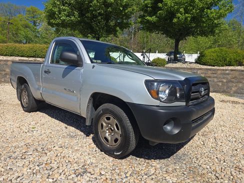 Used 2009 Toyota Tacoma 2WD Regular Cab image 1