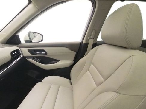 Used 2023 Nissan Rogue SL w/ SL Premium Package image 27