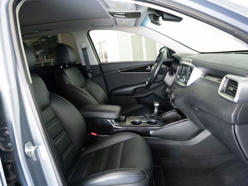 Used 2020 Kia Sorento EX FWD image 16