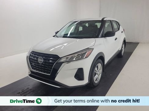 Used 2024 Nissan Kicks S FWD image 1