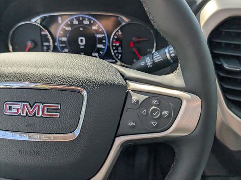 Used 2023 GMC Acadia Denali w/ Denali Ultimate Package AWD/4WD image 27