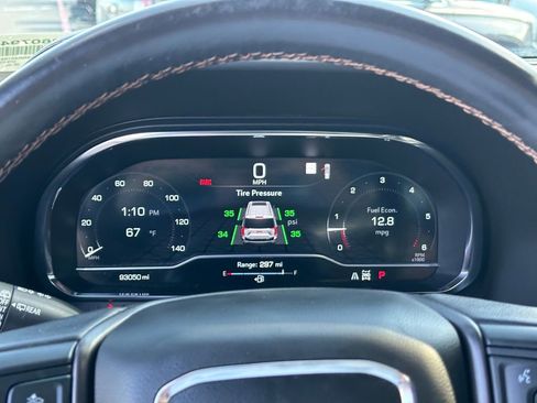 Used 2022 GMC Yukon AT4 image 18