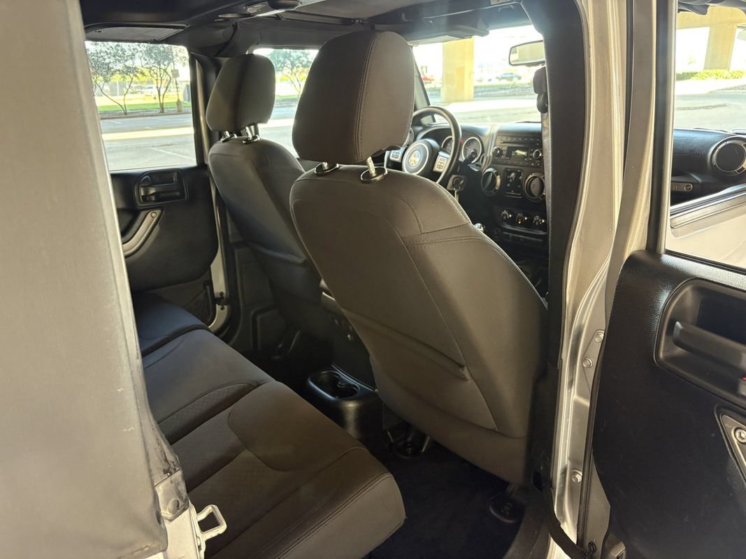 Used 2016 Jeep Wrangler Unlimited Sport w/ Quick Order Package 23S AWD/4WD image 24