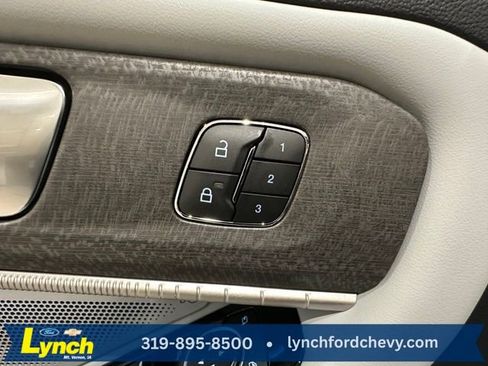 New 2026 Ford Explorer Platinum w/ LUX Leather Package image 9