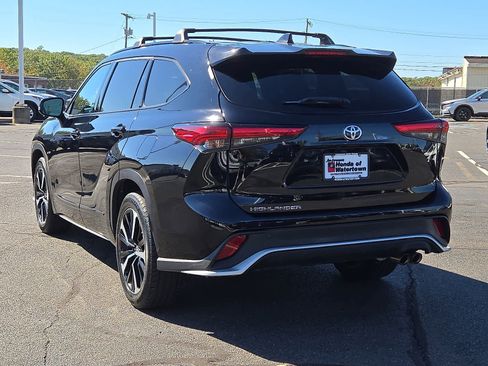 Used 2021 Toyota Highlander XSE image 7