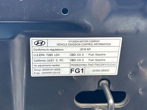 Used 2016 Hyundai Veloster Turbo image 20