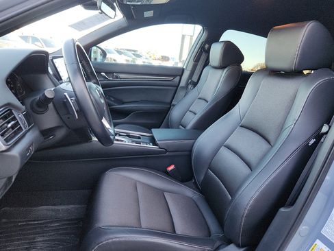 Used 2022 Honda Accord Sport image 13