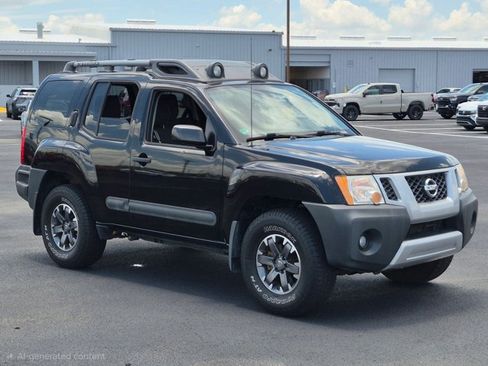 Used 2015 Nissan Xterra PRO-4X AWD/4WD image 3