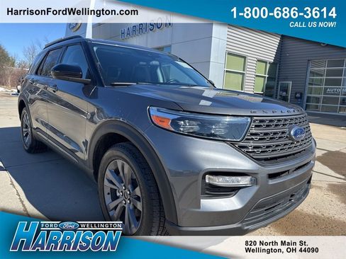 Used 2022 Ford Explorer XLT w/ Equipment Group 202A image 1
