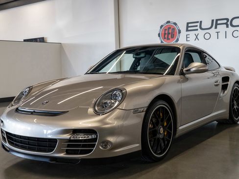 Used 2013 Porsche 911 Turbo S AWD/4WD image 32