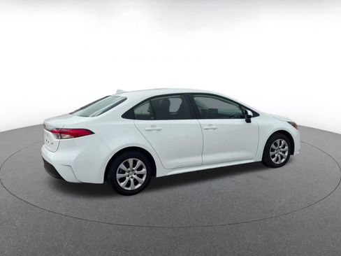Used 2025 Toyota Corolla LE FWD image 12