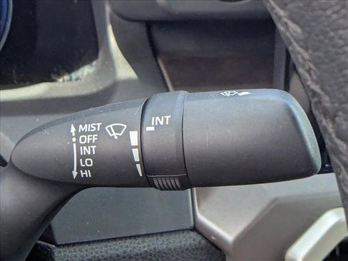 Used 2024 Toyota Tacoma TRD Off-Road image 28