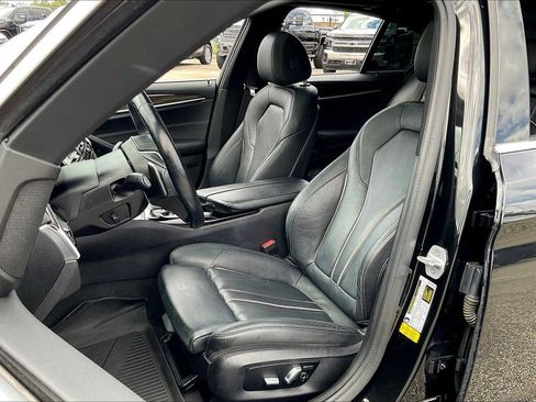 Used 2019 BMW 530i w/ Convenience Package image 7